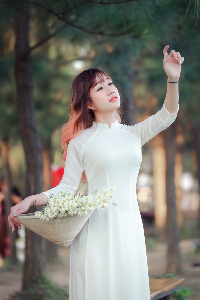 霓虹低语